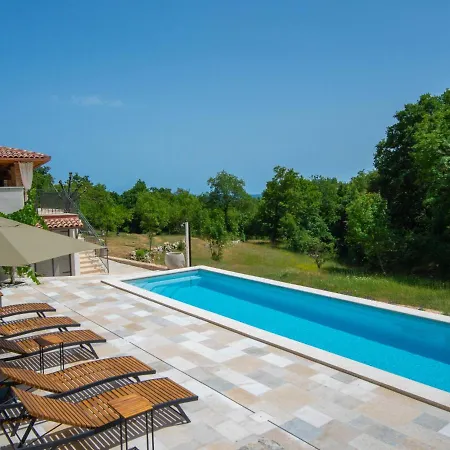 Holiday home Holiday Oliti
