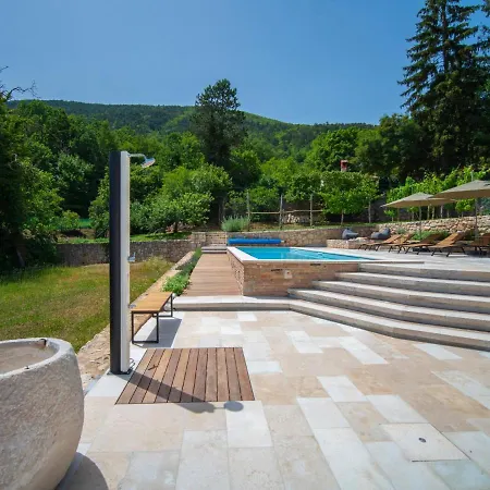 Holiday home Holiday Oliti